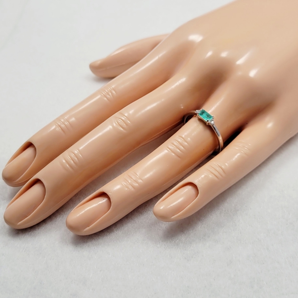 Sterling Silver Paraíba Tourmaline Ring - Picture 12 of 13